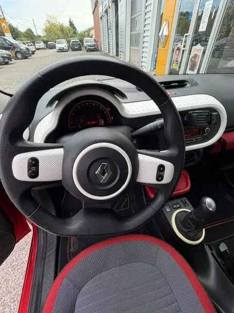 RENAULT TWINGO III – Image 13
