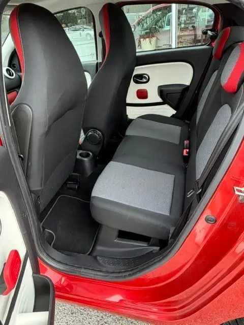 RENAULT TWINGO III – Image 10