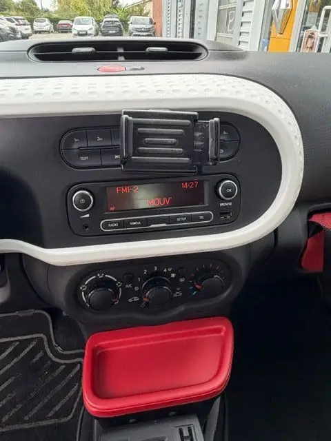 RENAULT TWINGO III – Image 19
